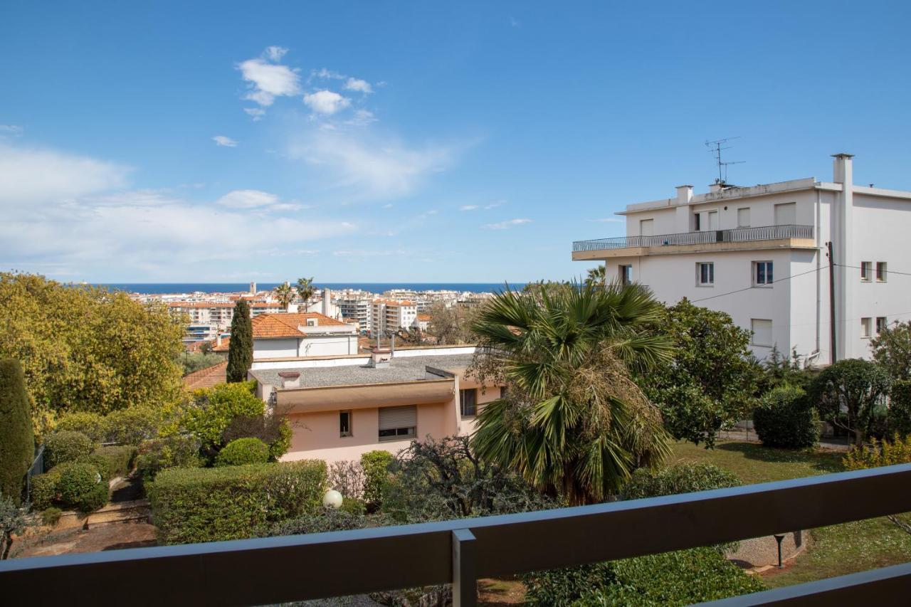 Vue Mer, Terrasse Et Parking Prive Antibes Exterior photo